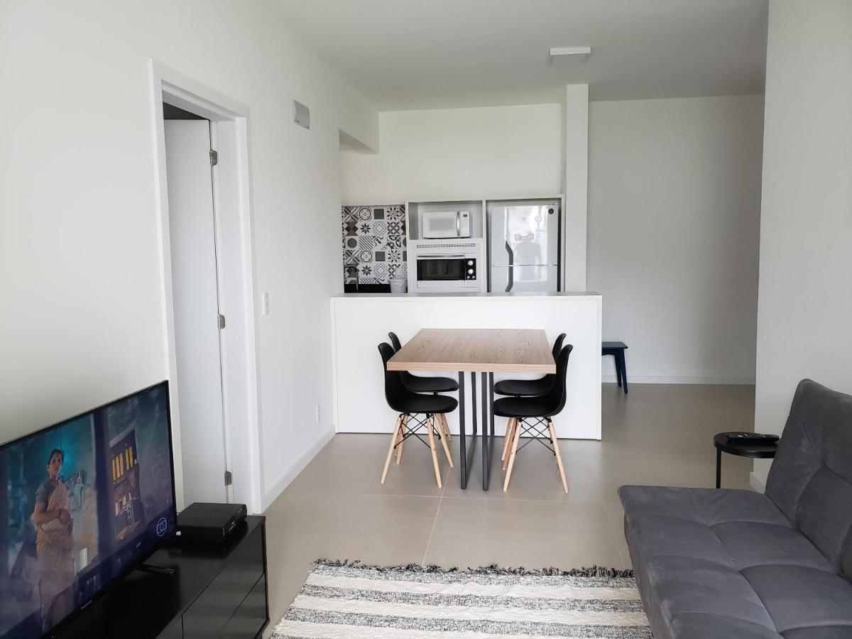 Apartamento em frente à praia do Campeche Florianópolis Esterno foto