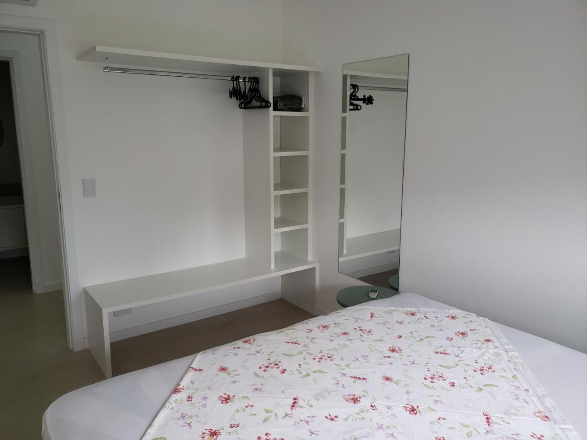 Apartamento em frente à praia do Campeche Florianópolis Esterno foto