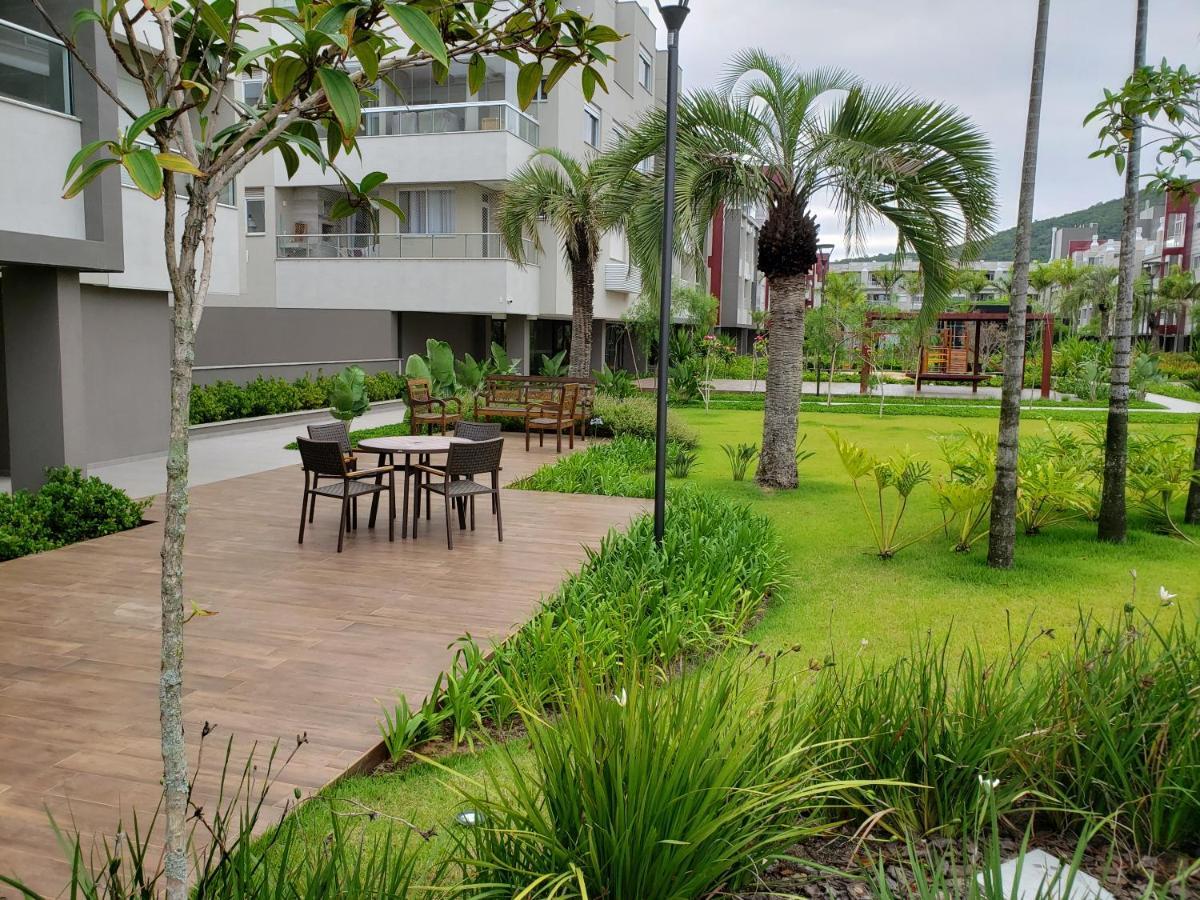 Apartamento em frente à praia do Campeche Florianópolis Esterno foto
